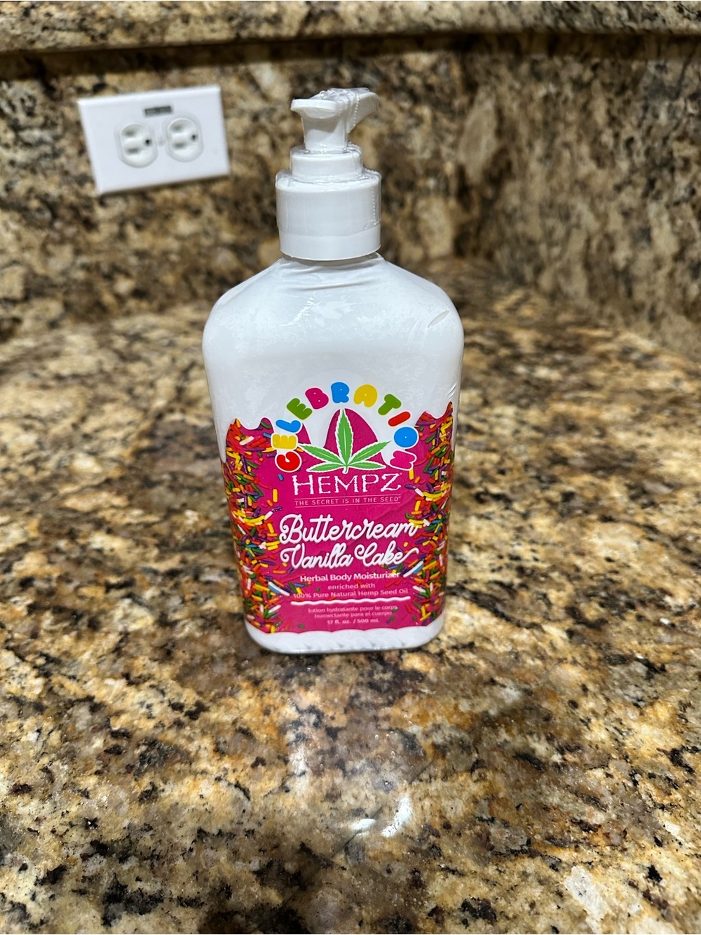 Hempz Buttercream Vanilla Cake Moisturizer - limited edition! Smells great!
